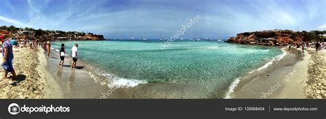 Beatiful Sunny Beach Day In Formentera — Stock Photo © Davidarts 135668404