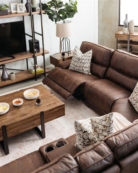 Six Piece Traditional Reclining Sectional In Cognac Living Room