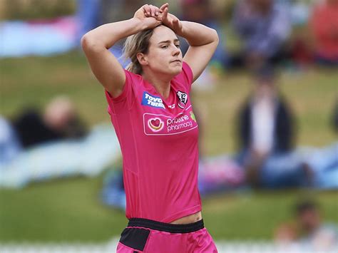 Sydney Sixers Have Signed English Batter Hollie Armitage As Ellyse