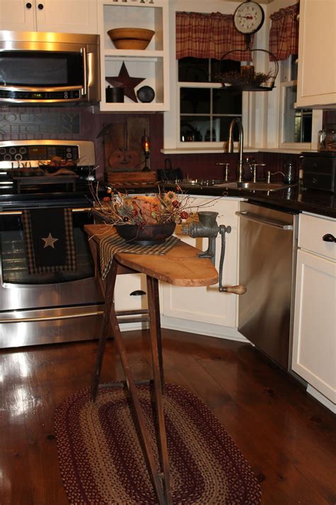 Primitive Country Kitchen Decorated For Fall Country Kitchen Country