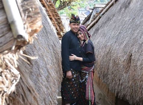 Romantika Pernikahan Bujang Gadis Suku Sasak Lombok