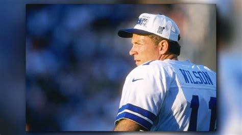 Former Dallas Cowboys Backup Qb Assistant Coach Wade Wilson Passes
