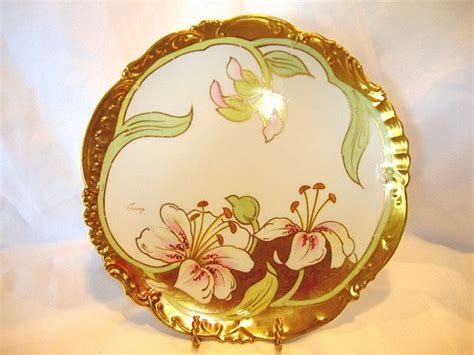 Limoges Porcelain Cabinet Plate ~ Studio Decorated With Lilies And Gold