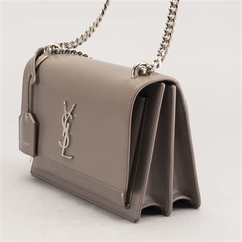 An Yves Saint Laurent Handbag Sunset Medium Bag Bukowskis