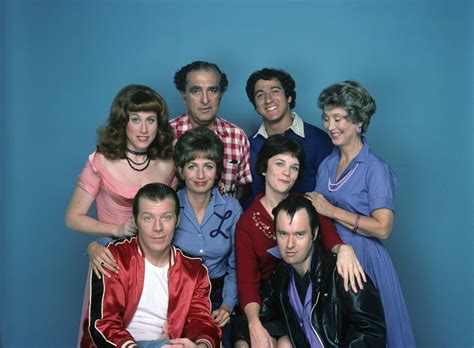 See The Cast Of Laverne And Shirley Then And Now Closer Weekly Laverne And Shirley Cindy