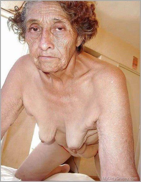 Old Wrinkled Nude Bobs And Vagene