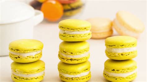 Matcha Macarons Recipe Green Tea French Macarons Youtube