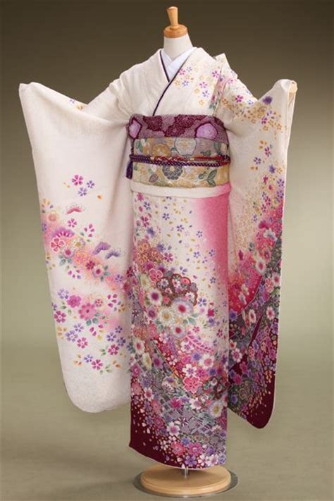 211 Best Kawaii Kimono 着物 Images On Pinterest Kimonos Geishas And