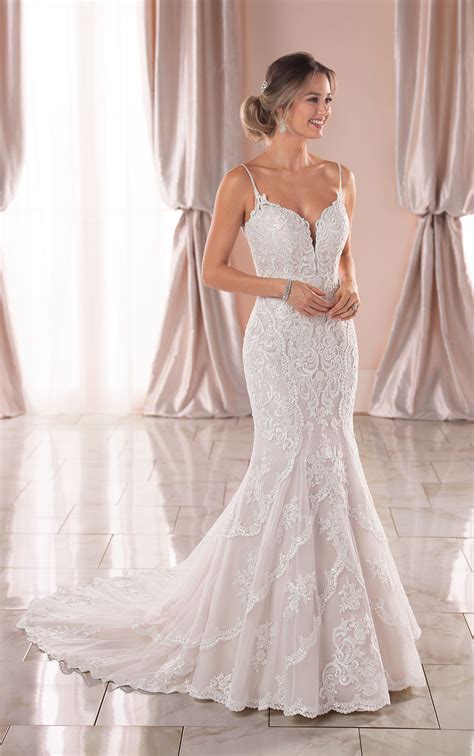 Graphic Lace Mermaid Wedding Dress With Open Back Stella