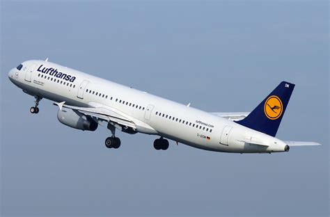 Airbus A321 200 Lufthansa Photos And Description Of The Plane