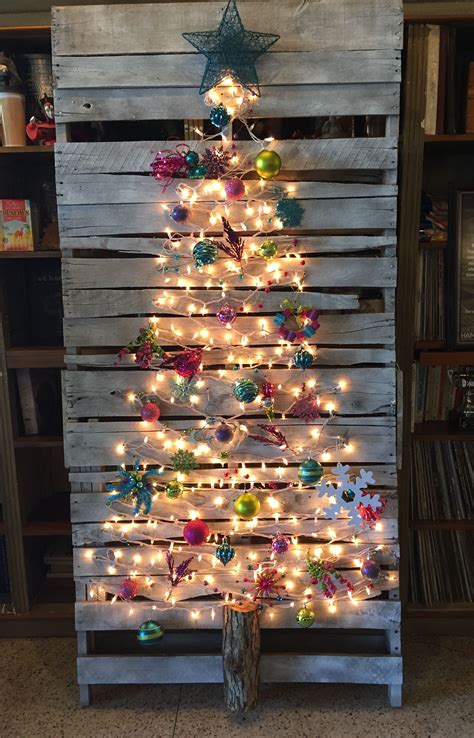 Top 20 Pallet Christmas Tree Designs To Pursue Pallet Christmas Tree
