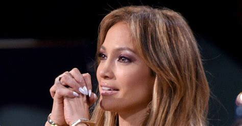 Jennifer Lopez Wears A Tech Savvy Dress On American Idol Looks