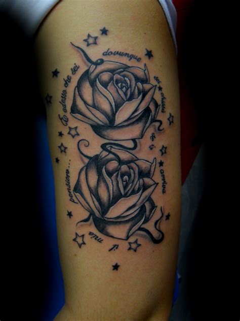 Gatti, omini, fiori, animali, cuori e molte altre sagome stilizzate. Disegni Fiori Stilizzati Tattoo - Tatuaggi fiori ...