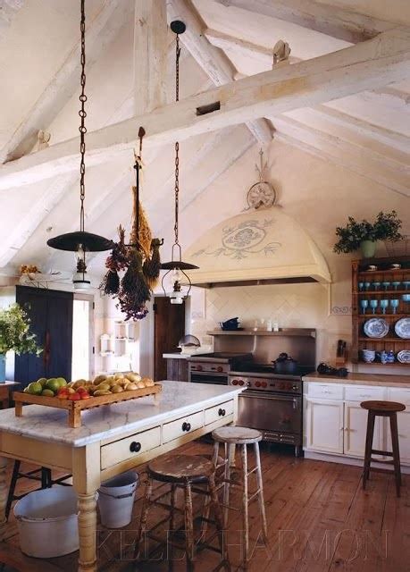 Eye For Design Decorating With White Exposed Beam Ceilings