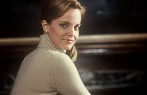 Mena Suvari