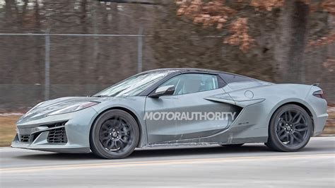 2024 chevrolet corvette e ray spy shots and video