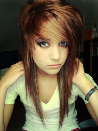 Emo Girl Hair Styles Emo Haircuts For Girls With Long Blonde Hair