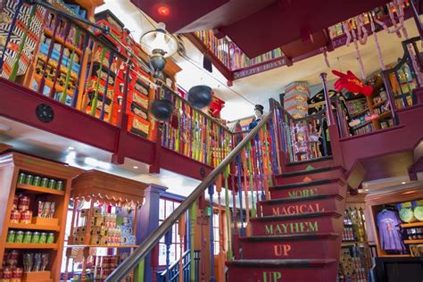 Подвески, кулоны, часы и браслеты по мотивам harry potter™. Diagon Alley Shopping at Universal Studios Florida