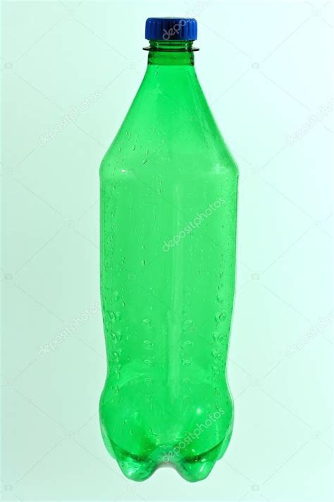 Viel spaß beim zuschauen.kanal schon abonniert ? Leere Plastikflasche - Stockfotografie: lizenzfreie Fotos ...
