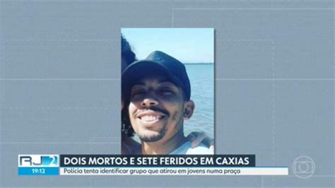 Enterrado Corpo De Jovem Morto A Tiros Em Ataque Em Duque De Caxias Rj Rio De Janeiro G1