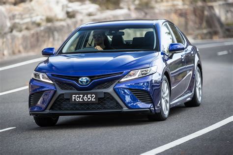 This xse is the top sport trim and gives the camry a sport sedan look with the power to back it up. 2019 Toyota Camry Hybrid- Why the Hybrid is so good | AnyAuto