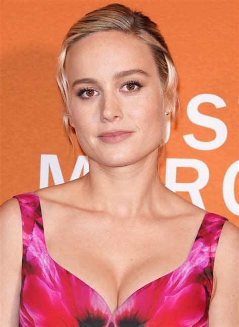 Are Brie Larson S Boobs Real Why Her Breasts Look Bigger Now