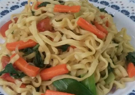 Jun 26, 2021 · mie instan kerap dikonsumsi karena praktis dan cepat untuk dibuat. Cara Membuat Mie Goreng Dengan Bahan Seadanya ...