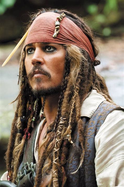 Margot Robbie chốt đơn đóng Cướp Biển Vùng Caribbean nhưng netizen lại mải tiếc nuối Johnny Depp