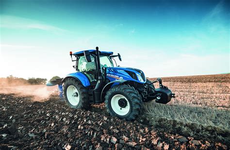 Change your life with ih london. Case IH and New Holland honoured for innovation ...