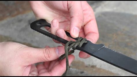 Then braid a length of paracord to use to attach the striker to the rod. Black Scout Tutorials - Wrapping a Paracord Knife Handle - YouTube