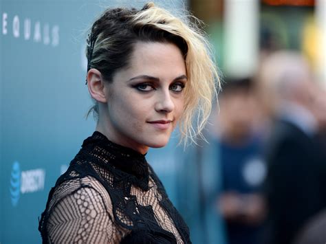 Attention Kristen Stewart Just Shaved Her Head And Dyed Her Hair