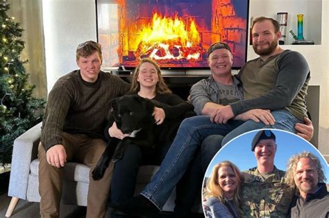 Sister Wives Fans Are Shocked After Catching Nsfw Detail In Background Of Christine And Kody Brown