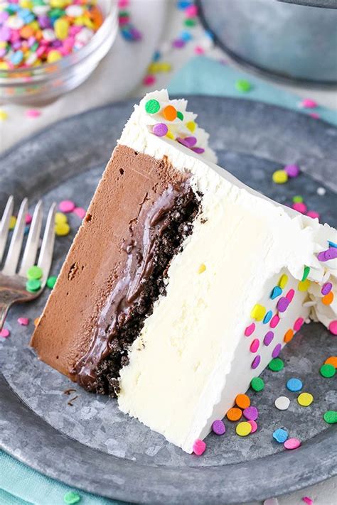 This Copycat Dairy Queen Ice Cream Cake Has Layers Of Chocolate And Vanilla Ice Cream Around The