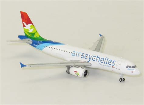 Phoenix Models 11304 Airbus A320 Air Seychelles S7 Ami