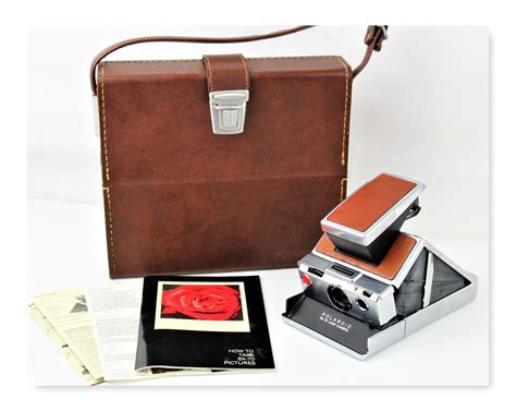 Vintage 1974 Polaroid Sx 70 Land Camera With Leather Carry Case