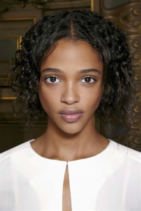 21 Most Stylish Prom Hairstyles For Black Girls Haircuts And Hairstyles