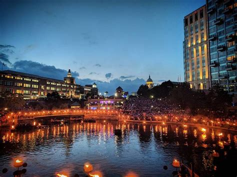 Waterfire Heats Up Providence This Summer Things To Do In Ri Ri Events