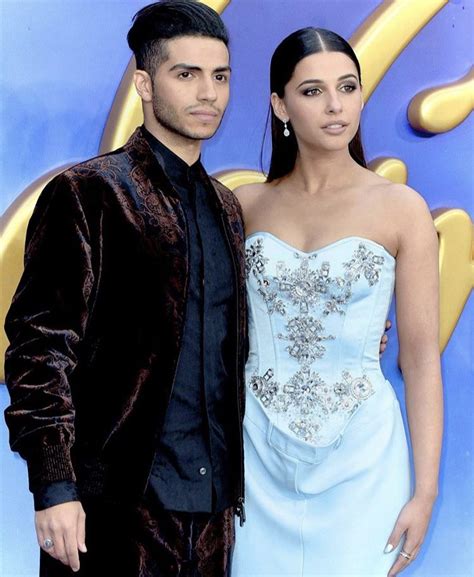 Mena Massoud And Naomi Scott In Disney S Live Action Movie Aladdin Premiere Hollywood Couples