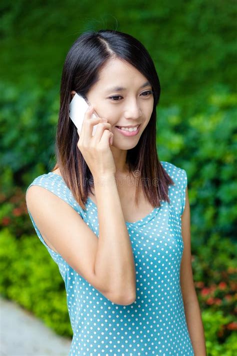 Asian Woman Talking Phone Stock Image Image Of Teen 33933045