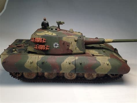Built 135 E100 German Heavy Tank With One Crew Figure Military Armor