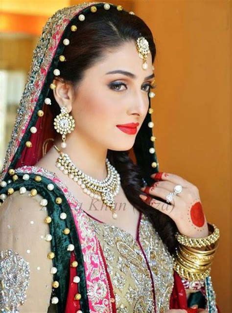 Beautiful Ayeza Khan In Bridal Dress