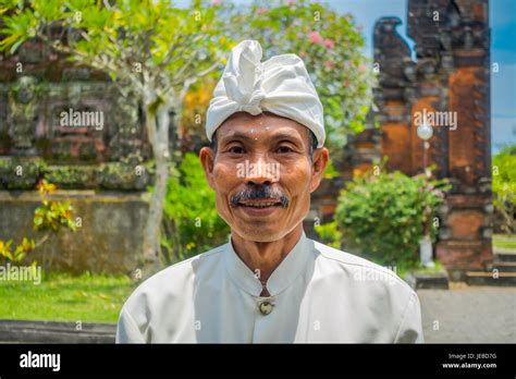 Bali Indonesia March 05 2017 Unidentified Man Posing In Pura Ulun
