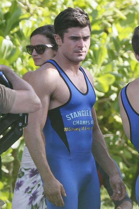 See Photos Of Buff Zac Efron Proving He S The Full Package In Tight