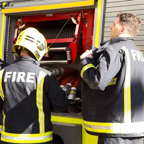 How To Become A Firefighter Uk Career Boss