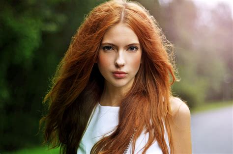 Women Face Redhead