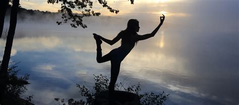 Sunshine Wind Water Earth The Benefits Of Practicing Yoga In Nature