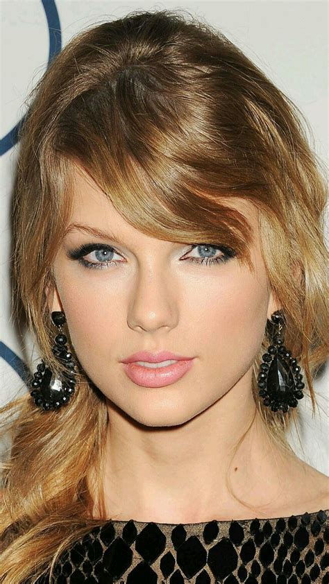 Pin By Jim Stewart On Gallium Taylor Swift Cute Date Outfits Taylor