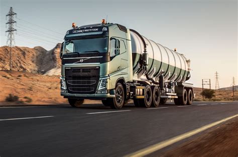 Only the best semi trucks are innovated with fuel efficient engines and automated manual transmissions. Geely Buys 8.2 Percent Stake in Volvo Truck Company ...