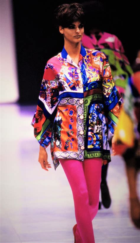 Linda Evangelista Gianni Versace Runway Show Ss 1991