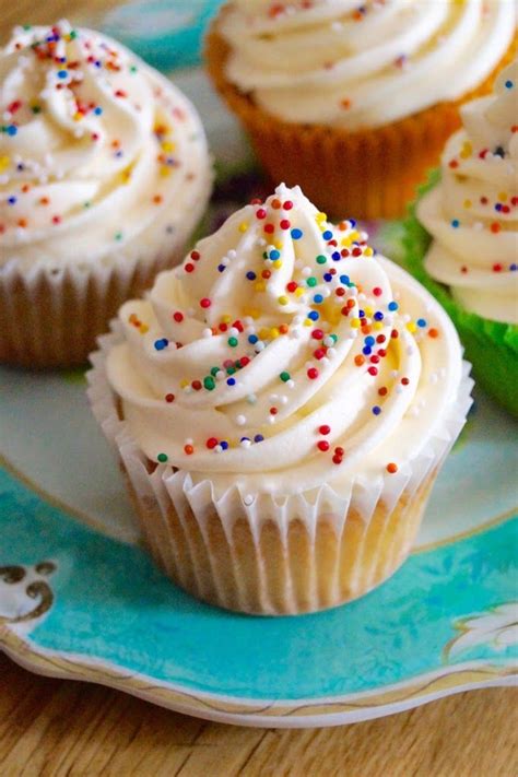 Perfect Vanilla Cupcakes Recipe Yummly